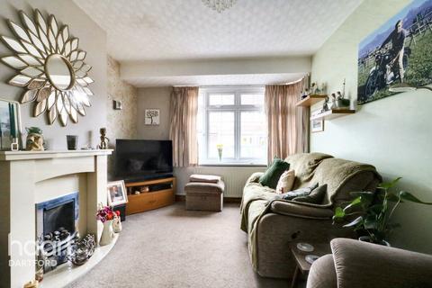 17 Lodge Avenue, Dartford, DA1 3DX