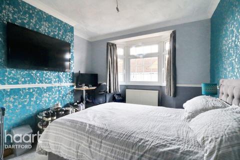 17 Lodge Avenue, Dartford, DA1 3DX