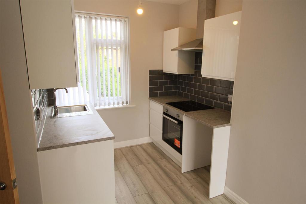 Kitchen 1.jpg