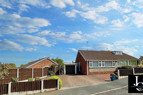 33 School Grove, Oakengates, Telford, TF2 6BQ