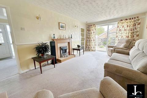 33 School Grove, Oakengates, Telford, TF2 6BQ