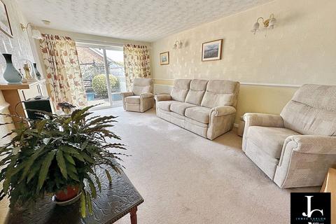 33 School Grove, Oakengates, Telford, TF2 6BQ
