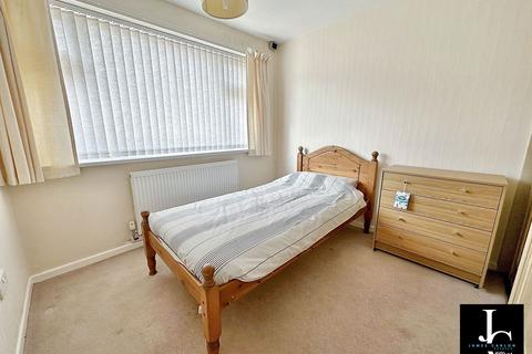 33 School Grove, Oakengates, Telford, TF2 6BQ
