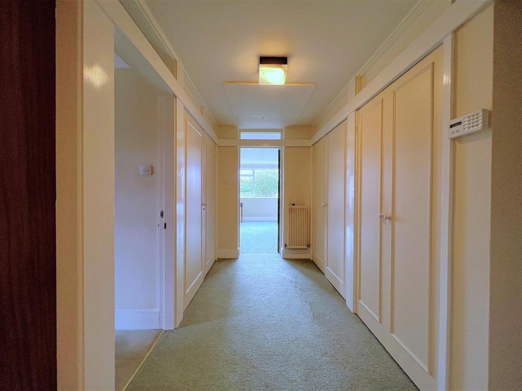 Hall inner.jpg