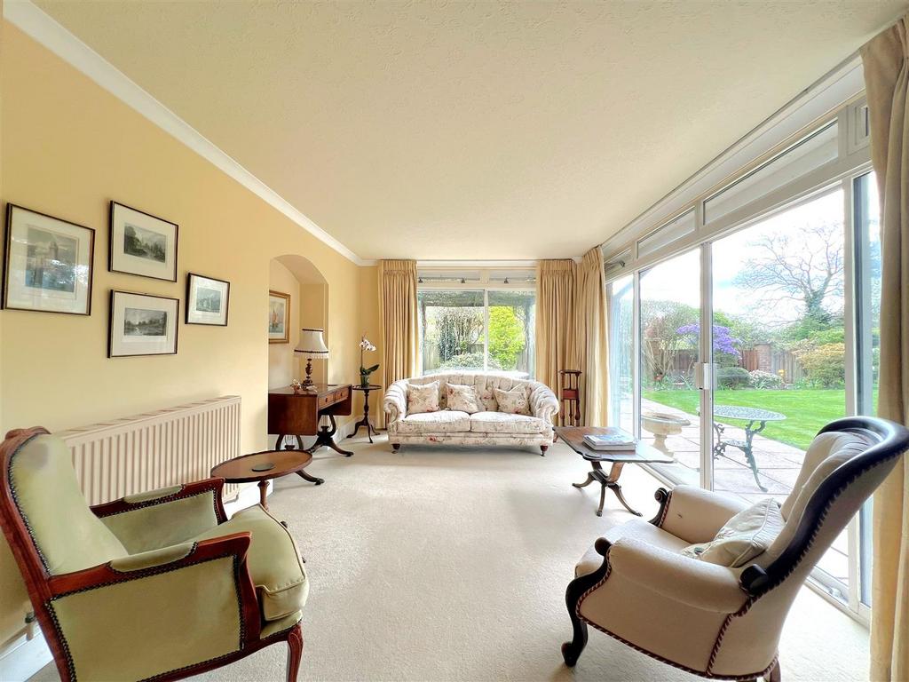 Garden room 1.jpg