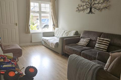 2 bedroom house to rent, Frampton Road, Hounslow TW4