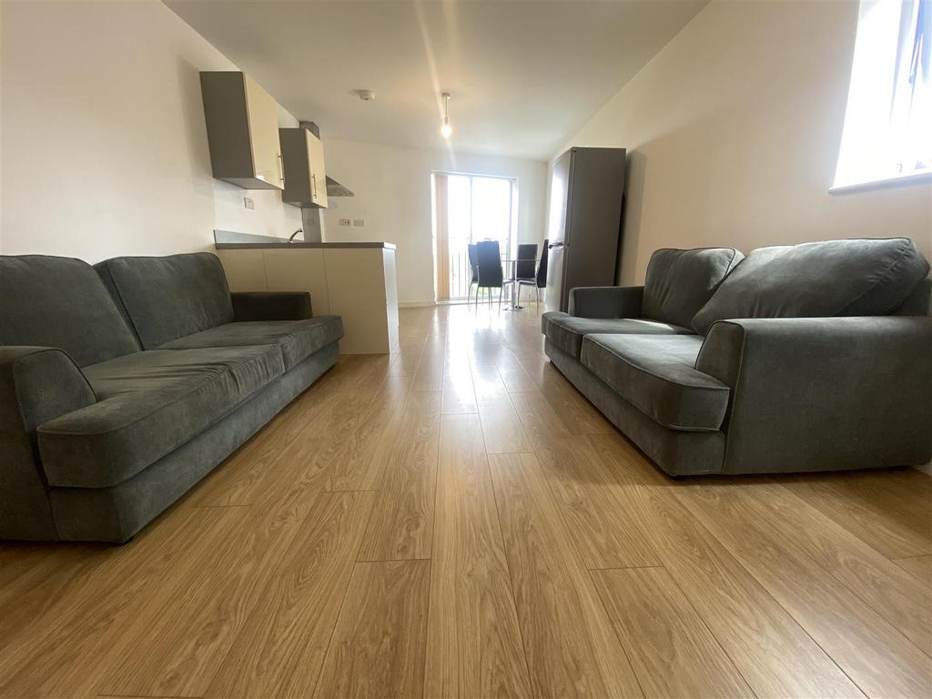 Quantum, Piccadilly Basin 2 bed apartment - £1,195 pcm (£276 pw) - Quantum Northern Eco Apartments