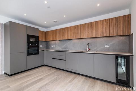 undefined, Plough Road, London, SW11 2