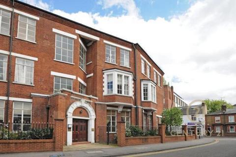 72 Sigrist Square, Kingston Upon Thames, KT2 6JY