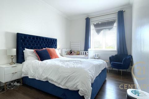 72 Sigrist Square, Kingston Upon Thames, KT2 6JY