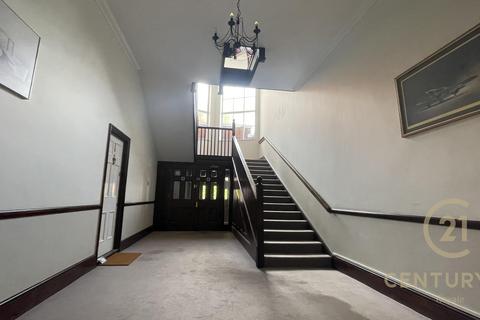 72 Sigrist Square, Kingston Upon Thames, KT2 6JY