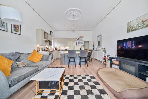 Flat 3, Manning House, 3 Gloucester Road, Teddington, TW11 0NS