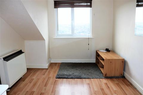 1 bedroom apartment to rent, Chatham Hill, Chatham