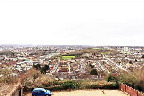 1 bedroom apartment to rent, Chatham Hill, Chatham