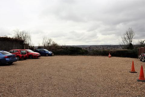 1 bedroom apartment to rent, Chatham Hill, Chatham