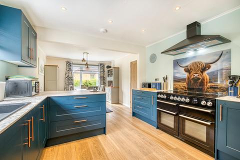Kylemore Long Street, Galhampton, Yeovil, BA22 7AZ