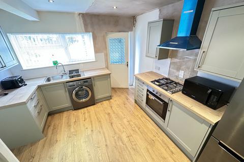 3 bedroom semi-detached house to rent, Brookfield Road,  Cheadle, SK8