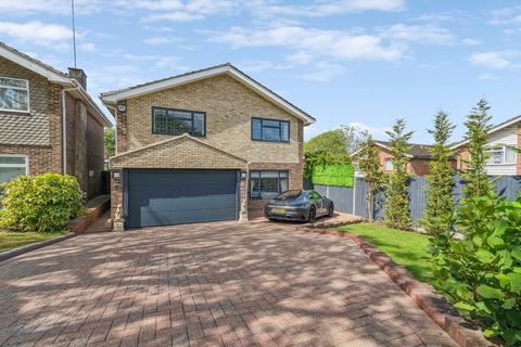 undefined, Arden Mhor, Pinner, HA5