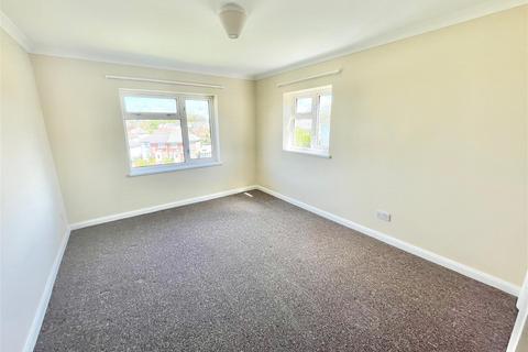 2 bedroom flat to rent, South Hill, Plymouth PL9