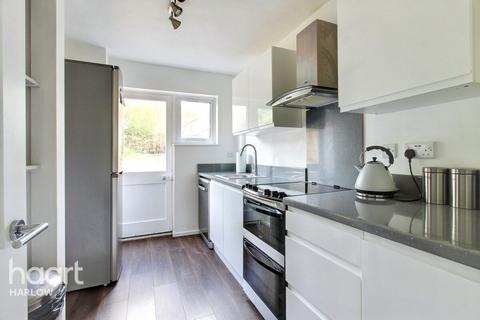 207 Fold Croft, Harlow, CM20 1SW