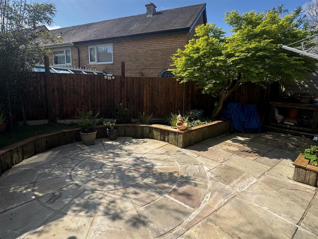 Garden 1.jpg