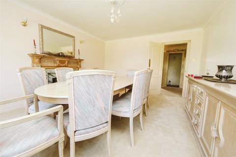 4 bedroom detached house for sale, Fleetwood Road, Southport, Merseyside, PR9