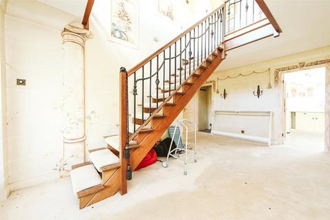 4 bedroom detached house for sale, Fleetwood Road, Southport, Merseyside, PR9
