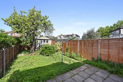 1 bedroom house of multiple occupation to rent, Kings Road, Harrow, Greater London, HA2 9LG