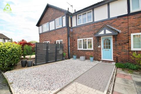 2 bedroom mews for sale