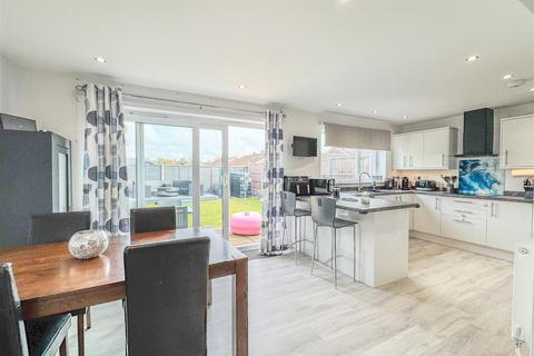 2 bedroom semi-detached bungalow for sale, Carnation Way, Red Lodge