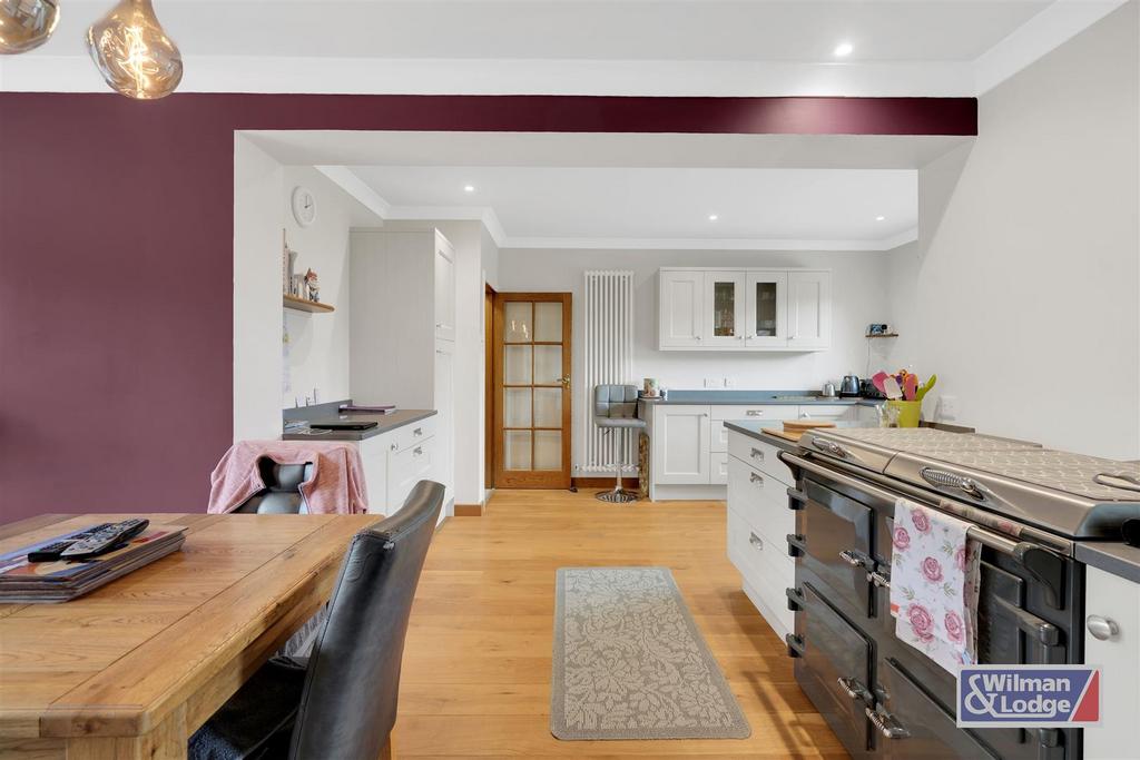 Four Bed Barn Conversion 15