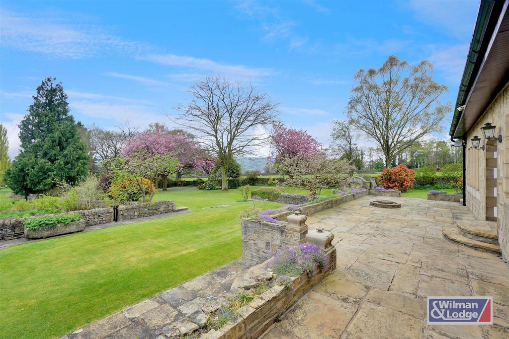 Four Bed Barn Conversion 33