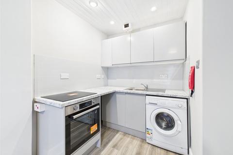 1 bedroom apartment to rent, Wardlaw Place, Gorgie, Edinburgh, EH11