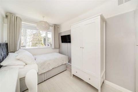 2 bedroom flat for sale, Park Road, Kingston Upon Thames KT1
