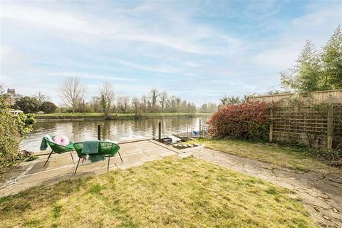 2 bedroom detached house for sale, The Island, Thames Ditton KT7