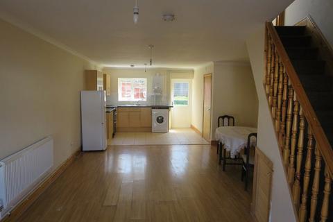 1 bedroom flat to rent, Clive Road