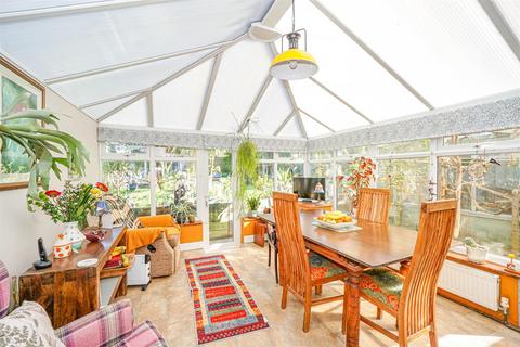 4 bedroom detached bungalow for sale, Mill Lane, Hastings