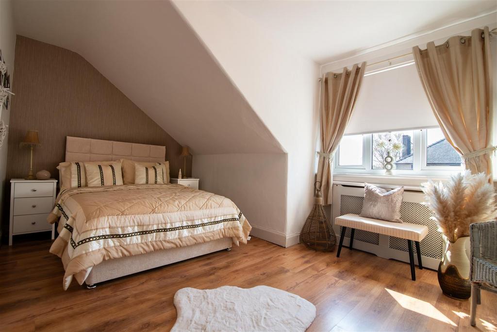 Bedroom.1.jpg