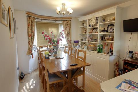 4 bedroom detached house for sale, Culver Street, Newent