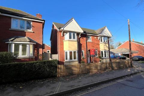 4 bedroom detached house for sale, Culver Street, Newent
