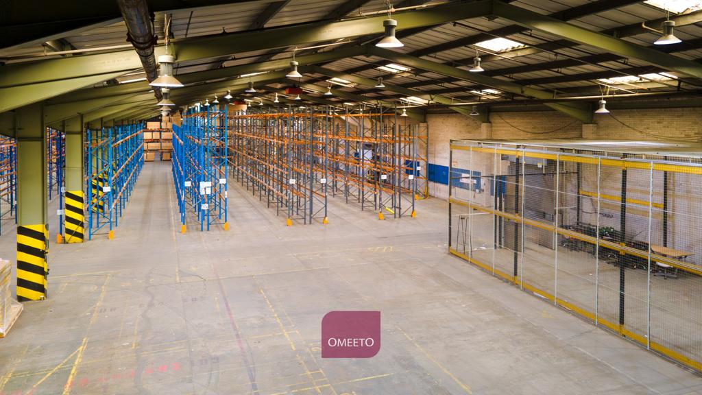 Unit with bonded warehouse