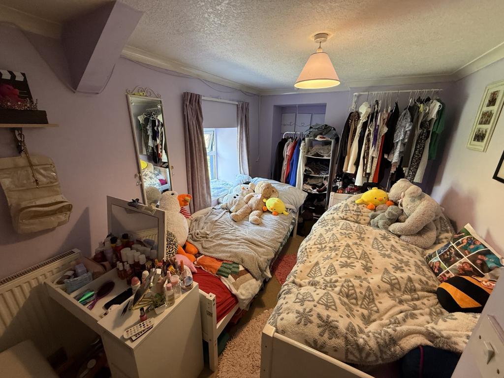 Front Double Bedroom 2