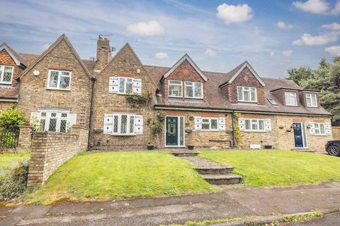 3 bedroom cottage for sale, Richings Way, Richings Park SL0
