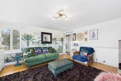21 Selstone Crescent, Sleights, Whitby, YO22 5DJ