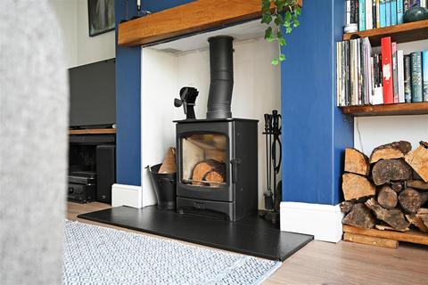 2 Lees Hall Avenue, Sheffield, S8 9JE