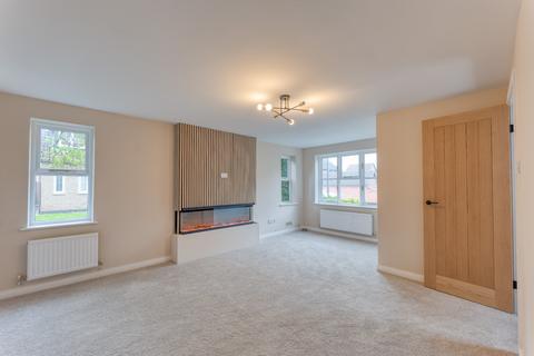3 bedroom detached house for sale, Manor Close, Worksop, S80