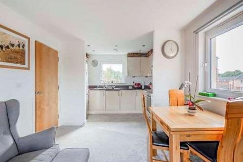 2 bedroom apartment for sale, Rubeck Close, Redhill, Surrey, RH1