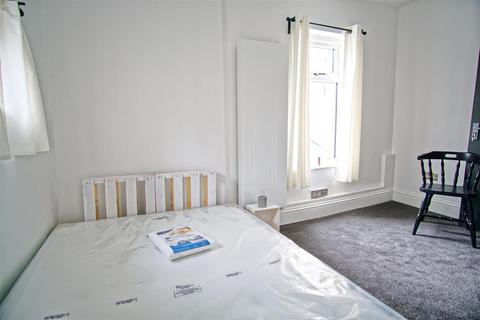 1 bedroom in a house share to rent, Spacious Room to Let on Lauderdale Street, Preston (Room 2)