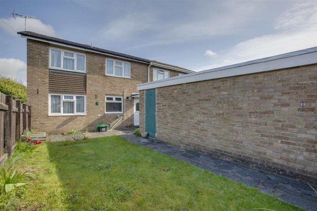 32 Ash Road, HP12 4 SW-8.jpg