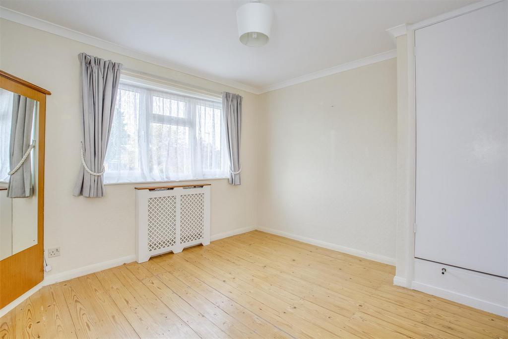 32 Ash Road, HP12 4 SW-2.jpg